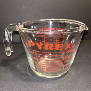 Pyrex 1 Cup Clear Measuring Cup with Red Graphics Oven Safe Made in USA